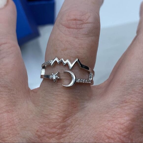 Crescent Moon And Star Sterling Silver CZ Ring Size 6,7,8 - Picture 2 of 5